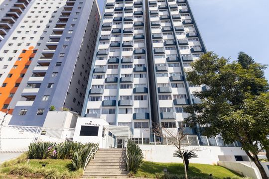 Fachada do Prédio de apartamento para alugar com 2 quartos, 73m² em Cristo Rei, Curitiba