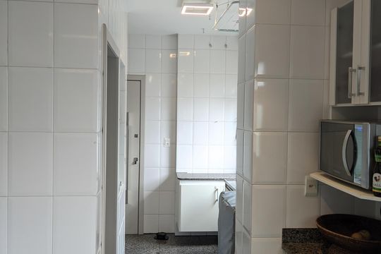 cozinha de apartamento à venda com 3 quartos, 120m² em Grajaú, Belo Horizonte