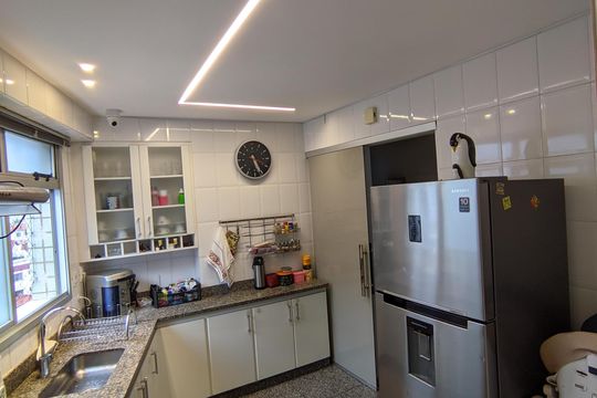 cozinha de apartamento à venda com 3 quartos, 120m² em Grajaú, Belo Horizonte