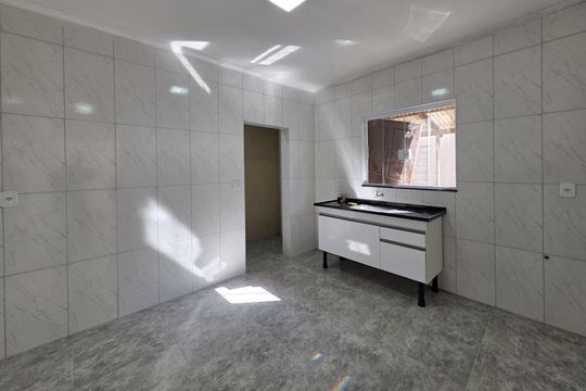 Cozinha de casa para alugar com 1 quarto, 50m² em Vila Alzira, Santo André