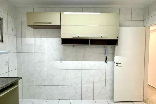 Cozinha de apartamento para alugar com 2 quartos, 75m² em Jardim Paulista, São Paulo