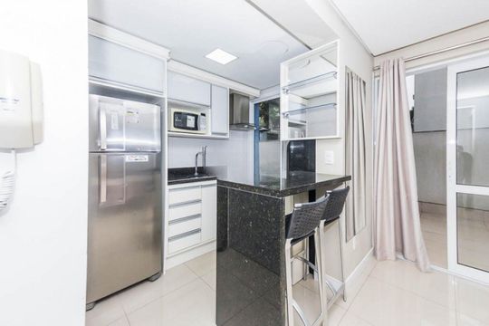 Cozinha de apartamento para alugar com 2 quartos, 66m² em Bom Fim, Porto Alegre