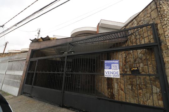 Casa à venda com 3 quartos, 170m² em Jardim Piqueroby, São Paulo
