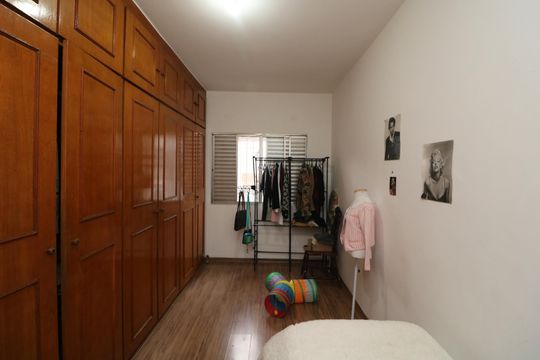 Casa à venda com 3 quartos, 170m² em Jardim Piqueroby, São Paulo