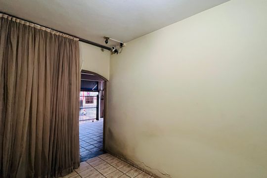 Sala de casa à venda com 4 quartos, 341m² em Jardim Bela Vista, Campinas