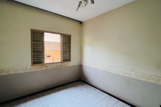 Casa à venda com 4 quartos, 341m² em Jardim Bela Vista, Campinas