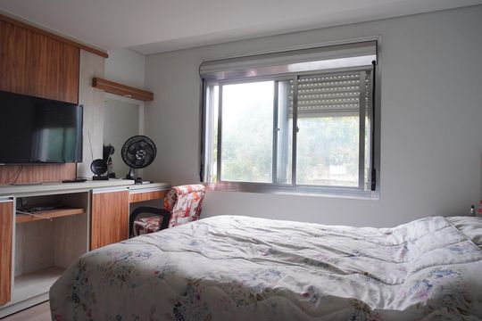 Quarto 2 de apartamento à venda com 2 quartos, 72m² em Cristo Redentor, Porto Alegre