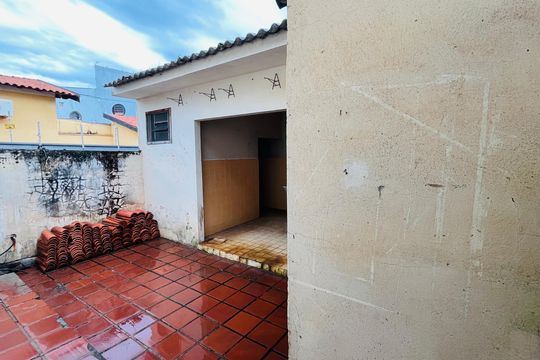 Casa para alugar com 4 quartos, 240m² em Jardim Bela Vista, Campinas
