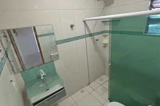 Banheiro de casa para alugar com 3 quartos, 100m² em Vila Sao Jose (Cidade Dutra), São Paulo