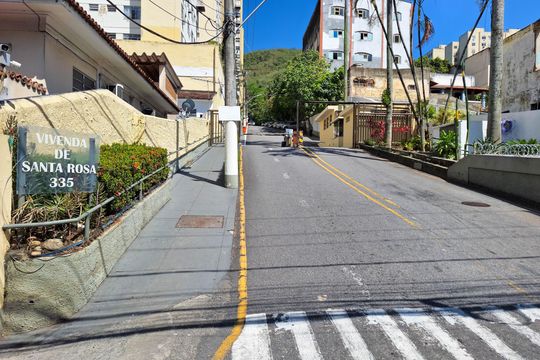 Fachada de apartamento à venda com 2 quartos, 54m² em Cubango, Niterói