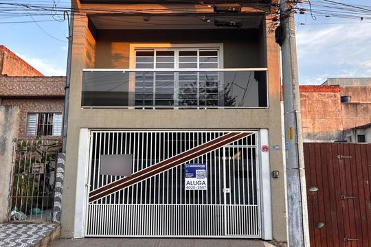 Fachada de casa para alugar com 3 quartos, 150m² em Vila Nova Bonsucesso, Guarulhos