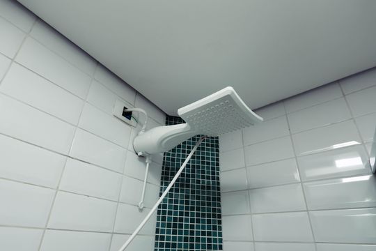 Banheiro de apartamento à venda com 2 quartos, 54m² em Mirandópolis, São Paulo