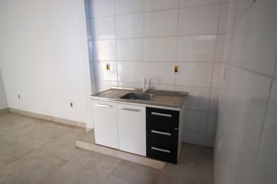 Casa à venda com 3 quartos, 50m² em Conjunto F, Brasília