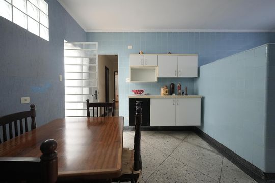 Cozinha de casa à venda com 3 quartos, 296m² em Vila Boa Vista, Santo André