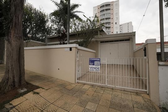Fachada de casa à venda com 3 quartos, 296m² em Vila Boa Vista, Santo André