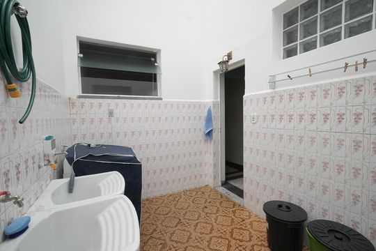 Área de Serviço de casa à venda com 3 quartos, 296m² em Vila Boa Vista, Santo André