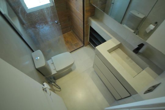 Banheiro da Suíte 1  de apartamento para alugar com 3 quartos, 130m² em Baeta Neves, São Bernardo do Campo