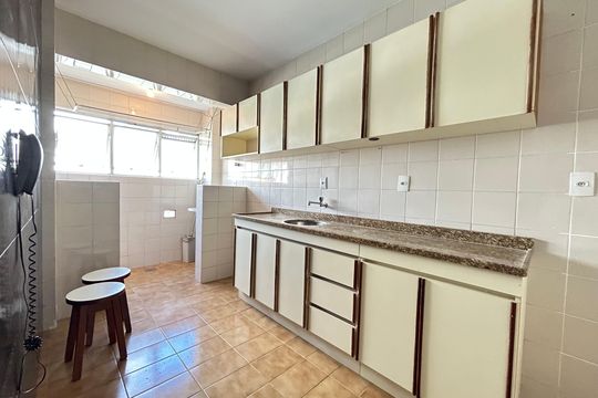 Cozinha de apartamento para alugar com 3 quartos, 110m² em Trindade, Florianópolis