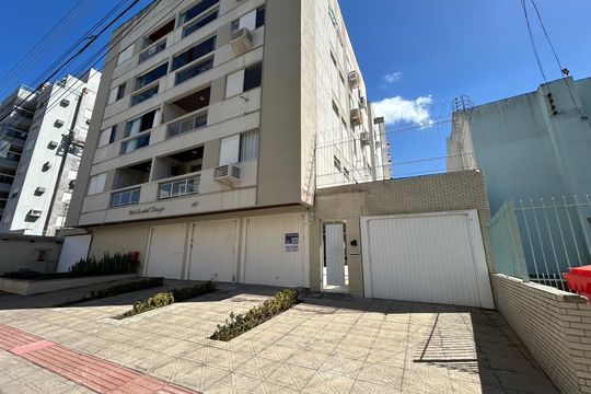 Fachada de apartamento para alugar com 3 quartos, 110m² em Trindade, Florianópolis