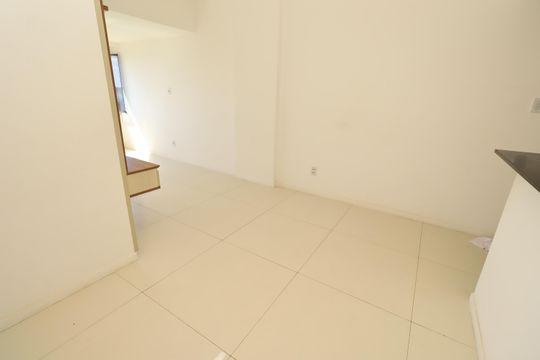 Sala de apartamento para alugar com 3 quartos, 167m² em Piatã, Salvador