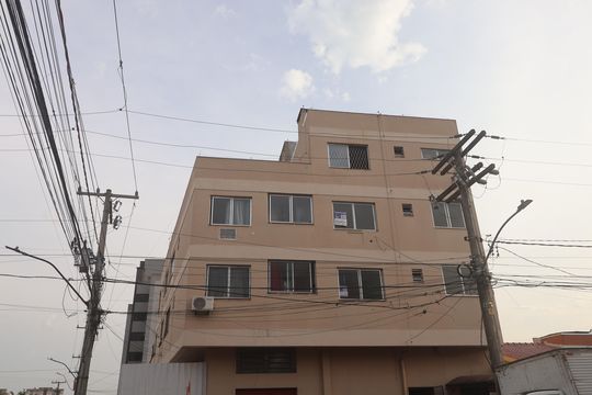 Fachada do Prédio/Placa de apartamento para alugar com 2 quartos, 52m² em Harmonia, Canoas