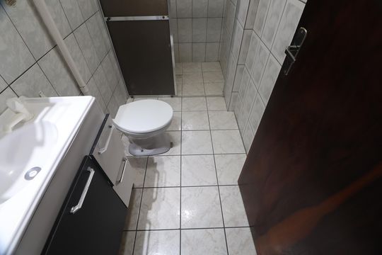 Banheiro de apartamento para alugar com 2 quartos, 52m² em Harmonia, Canoas