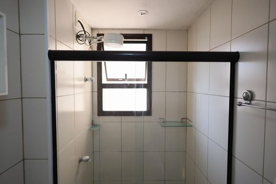 Banheiro da Suíte 1 de apartamento à venda com 3 quartos, 90m² em City Bussocaba, Osasco