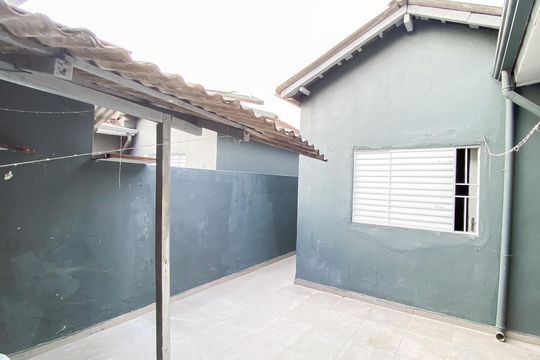Área de Serviço de casa para alugar com 1 quarto, 130m² em Vila Ré, São Paulo