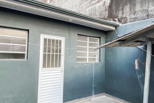 Área de Serviço de casa para alugar com 1 quarto, 130m² em Vila Ré, São Paulo