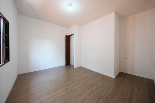 Quarto 2 de casa para alugar com 2 quartos, 60m² em Vila Paulistania, São Paulo