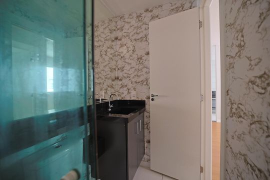 Banheiro de apartamento para alugar com 2 quartos, 42m² em Jardim Brasilia, São Paulo