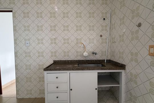 Cozinha e Área de Serviço de apartamento para alugar com 3 quartos, 90m² em Gonzaga, Santos
