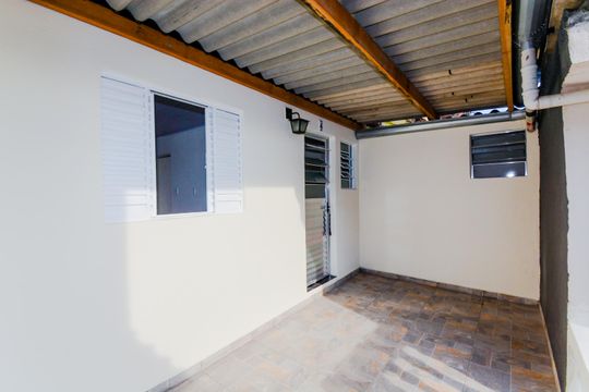 Área de Serviço de casa para alugar com 1 quarto, 37m² em Jardim Jovaia, Guarulhos