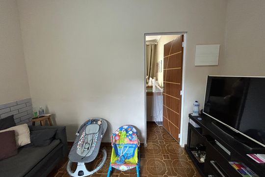 Sala de casa para alugar com 1 quarto, 45m² em Coelho Neto, Rio de Janeiro