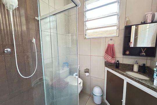Banheiro de casa para alugar com 1 quarto, 45m² em Coelho Neto, Rio de Janeiro
