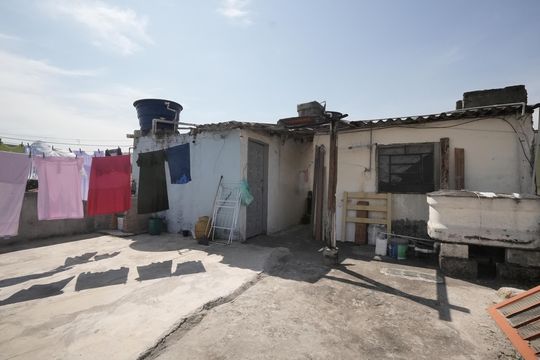 Quintal de casa à venda com 1 quarto, 300m² em Jardim Santo Alberto, Santo André