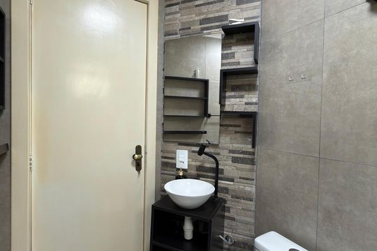 Banheiro Social de apartamento para alugar com 1 quarto, 44m² em Vl Q Lima, São Bernardo do Campo
