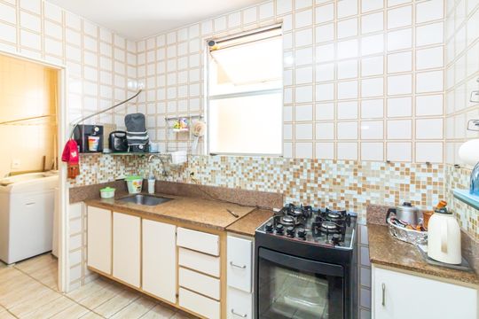 Apartamento à venda com 3 quartos, 65m² em Sagrada Família, Belo Horizonte