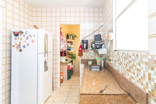 Apartamento à venda com 3 quartos, 65m² em Sagrada Família, Belo Horizonte