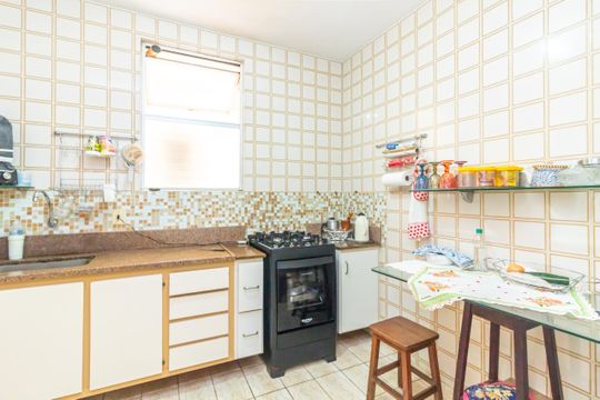 Apartamento à venda com 3 quartos, 65m² em Sagrada Família, Belo Horizonte