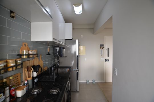 COZINHA de apartamento para alugar com 2 quartos, 51m² em Vila Butantã, São Paulo