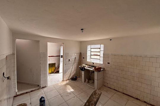 Cozinha de casa para alugar com 1 quarto, 60m² em Veloso, Osasco