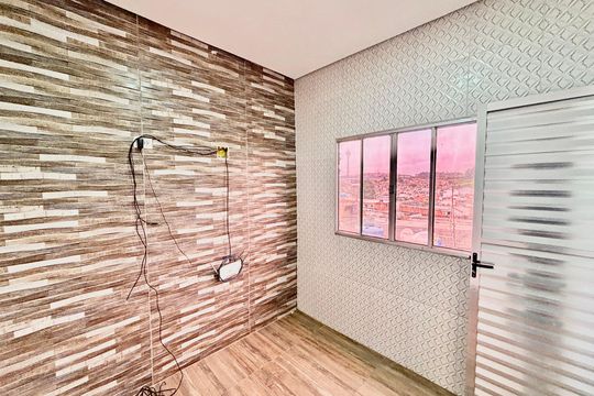 Quarto de casa para alugar com 2 quartos, 80m² em Vila Lourdes, Ferraz de Vasconcelos