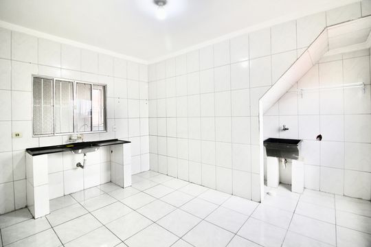 Cozinha de casa para alugar com 1 quarto, 80m² em Vila Lourdes, Ferraz de Vasconcelos