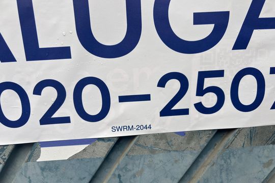 Fachada de casa para alugar com 1 quarto, 80m² em Vila Lourdes, Ferraz de Vasconcelos