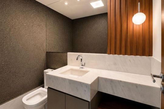Banheiro de apartamento à venda com 2 quartos, 72m² em Setor Marista, Goiânia