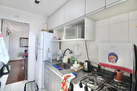 Cozinha de apartamento à venda com 2 quartos, 60m² em Jardim de Lorenzo, São Paulo