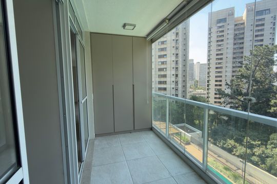 Apartamento para alugar com 1 quarto, 70m² em Real Parque, São Paulo