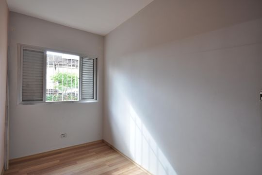 Quarto 3 de casa para alugar com 3 quartos, 130m² em Vila Albertina, São Paulo