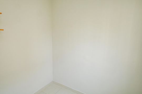 Quarto 2 de apartamento para alugar com 2 quartos, 45m² em Paciência, Rio de Janeiro